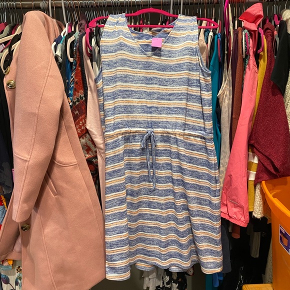 MARKET AND SPRUCE JANESSA DRAWSTRING KNIT DRESS WITH POCKETS - Picture 9 of 10